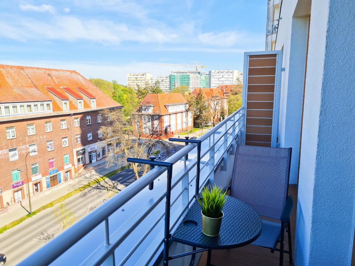 Apartamento Visit Baltic - Platan Tower Victoria Świnoujście Exterior foto